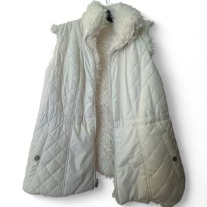 Women’s Quilted Faux-Shearling Vest - White